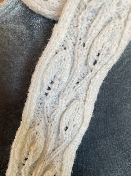 Narrow white leaf scarf